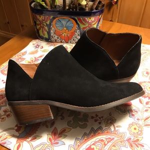 Beautiful Suede Booties